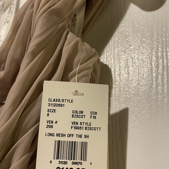 David’s bridal cross cross off the shoulder bridesmaid dress - Picture 2 of 2